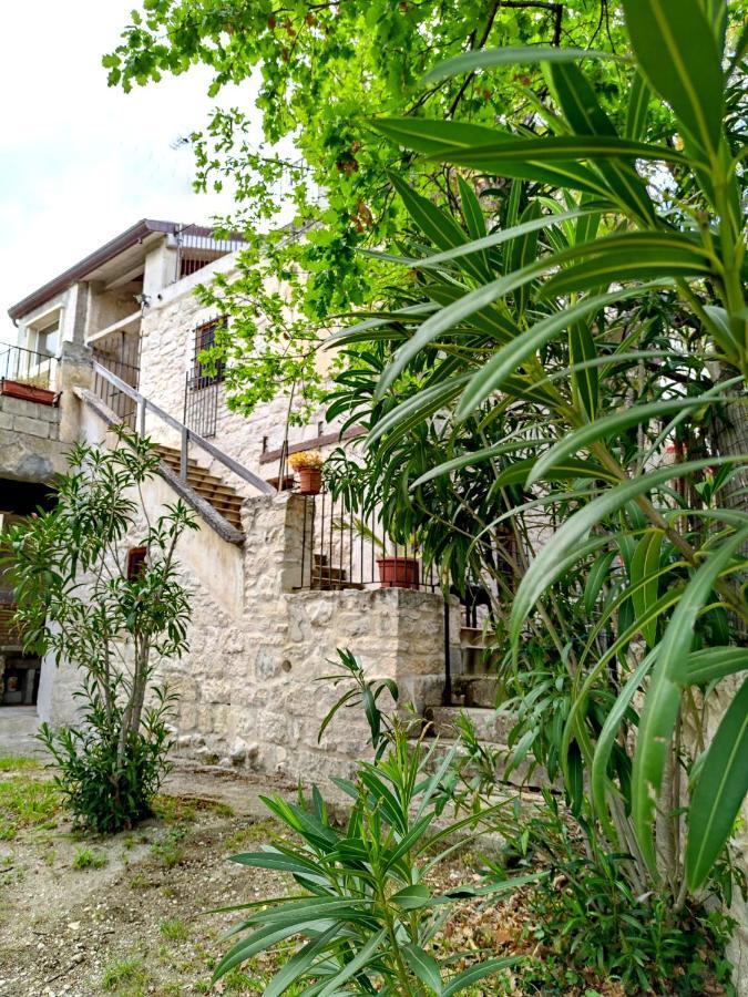 Ai Limiti • 67 • Stonehouse Guest House Palombaro Exterior foto