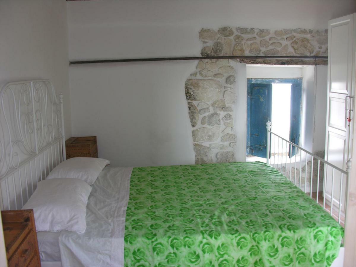 Ai Limiti • 67 • Stonehouse Guest House Palombaro Exterior foto