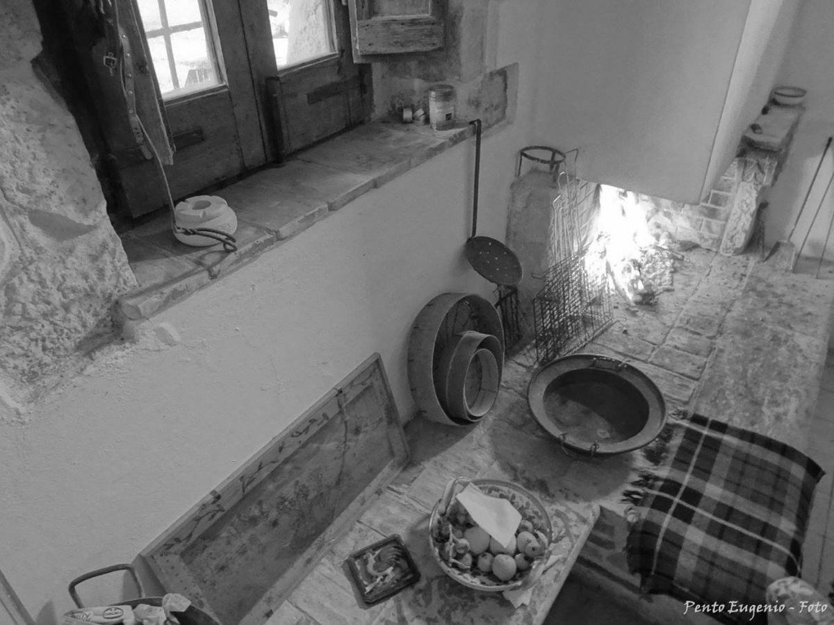 Ai Limiti • 67 • Stonehouse Guest House Palombaro Exterior foto